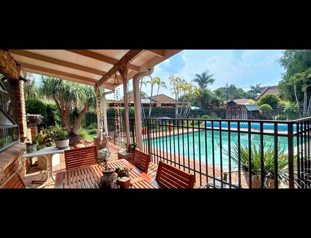 3 BEDROOM HOUSE FOR SALE IN SINOVILLE